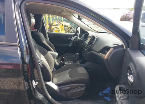 2016 Jeep Cherokee Sport z USA, uszkodzony, nr VIN 1C4PJMAS7GW235912